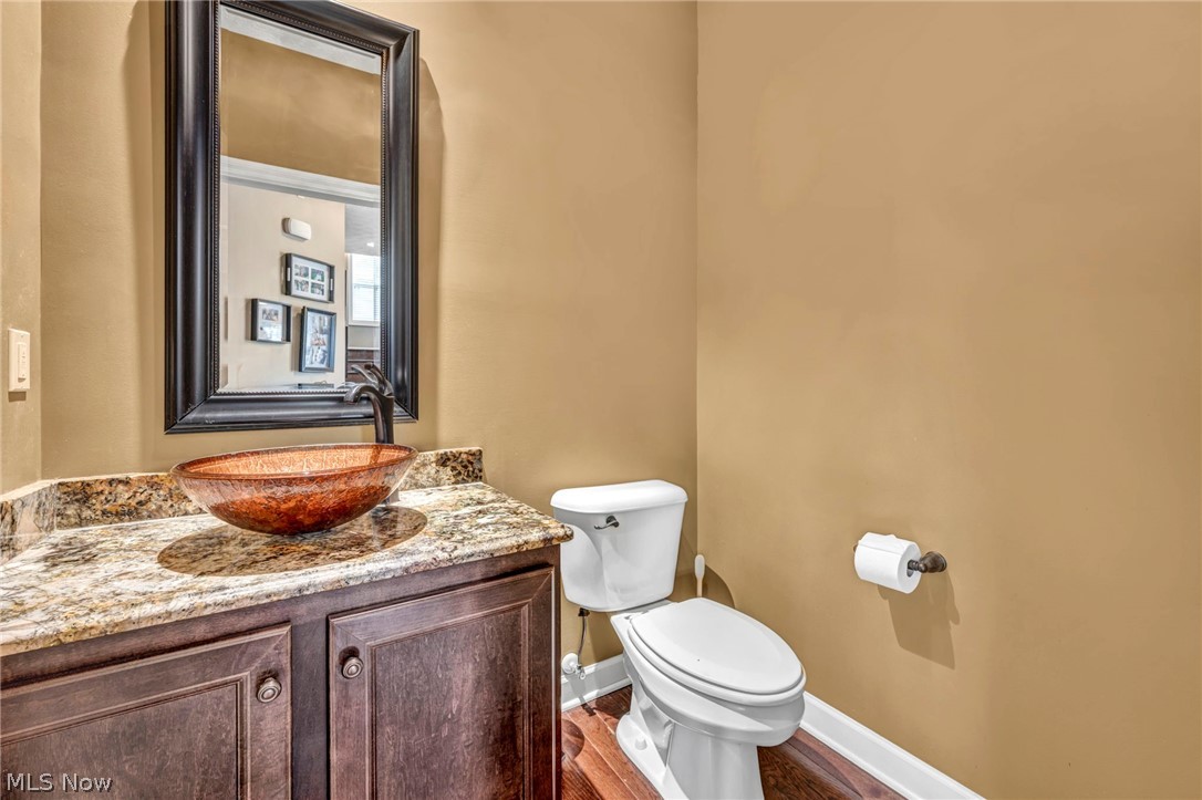 8006 Dovegate Circle Property Photo 16