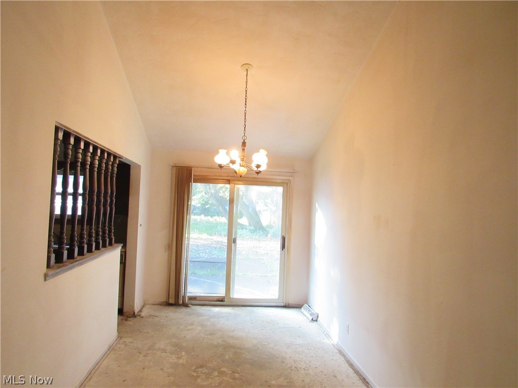 596 Terrace Property Photo 2