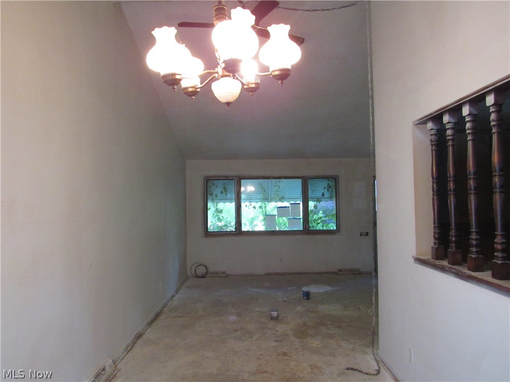 596 Terrace Property Photo 5