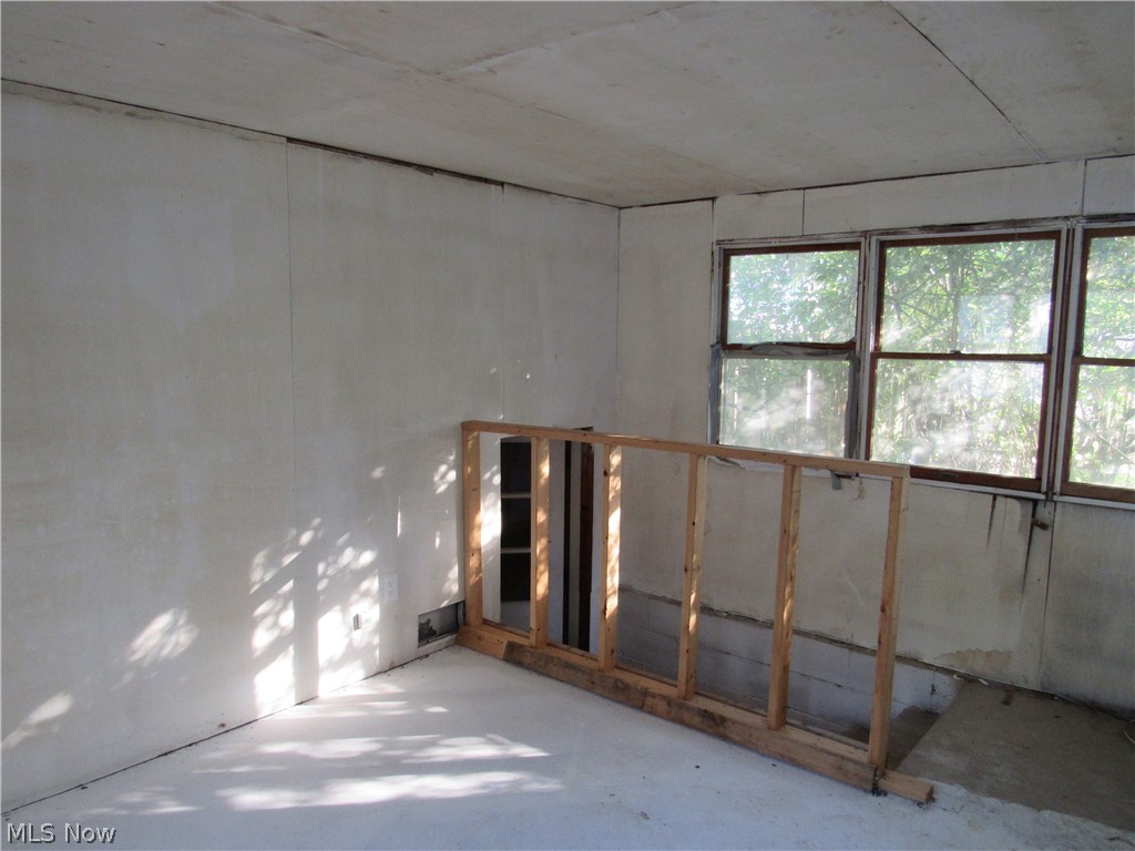 596 Terrace Property Photo 14