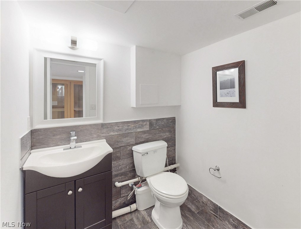 7380 Rollingbrook Trail Property Photo 40