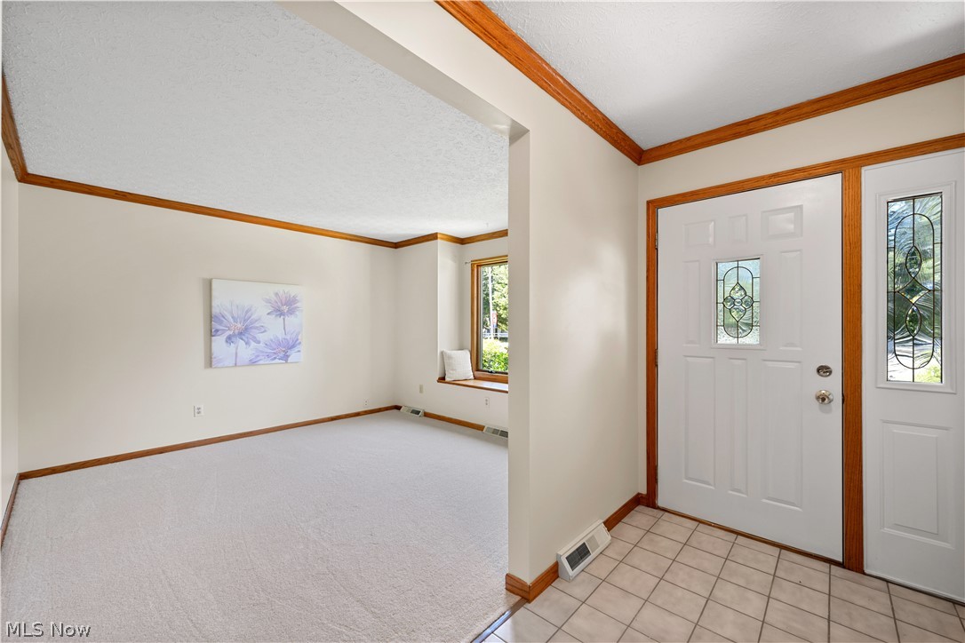 37959 Detroit Road Property Photo 4