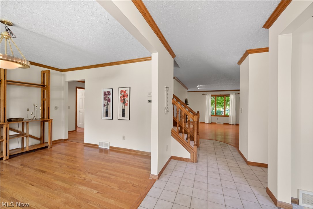 37959 Detroit Road Property Photo 9