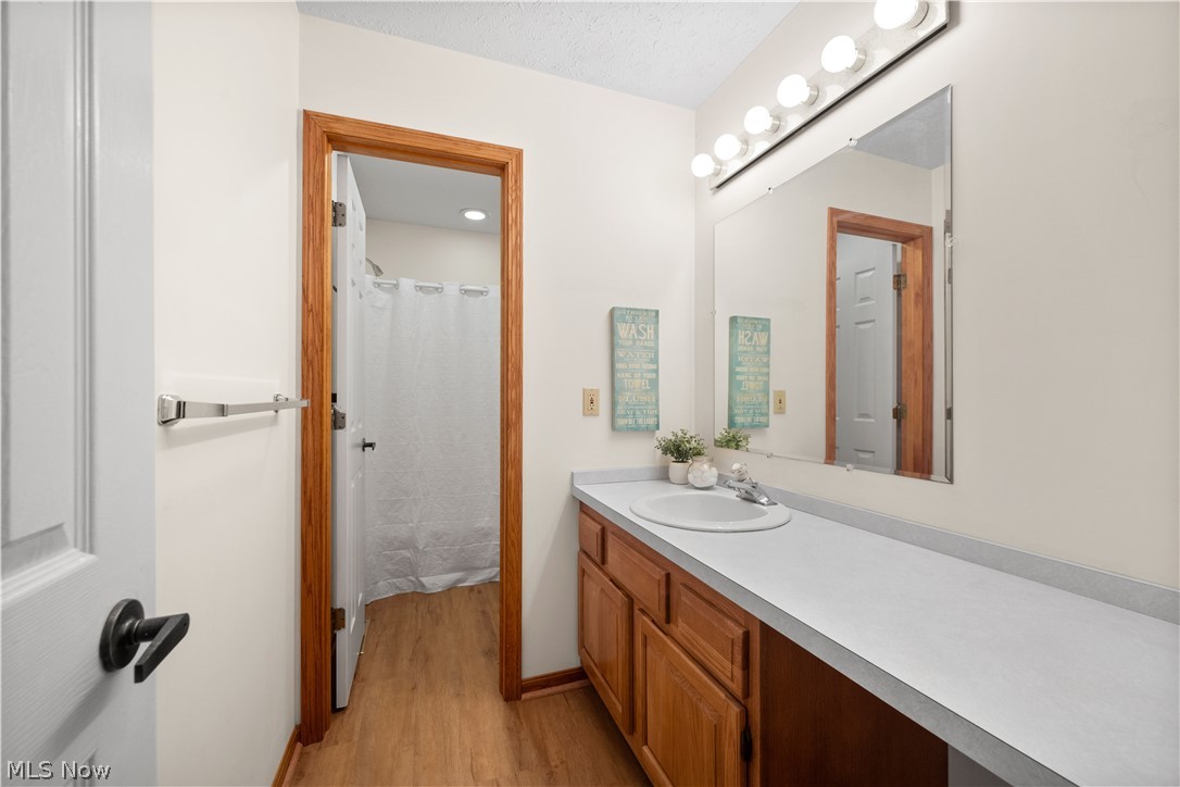 37959 Detroit Road Property Photo 31