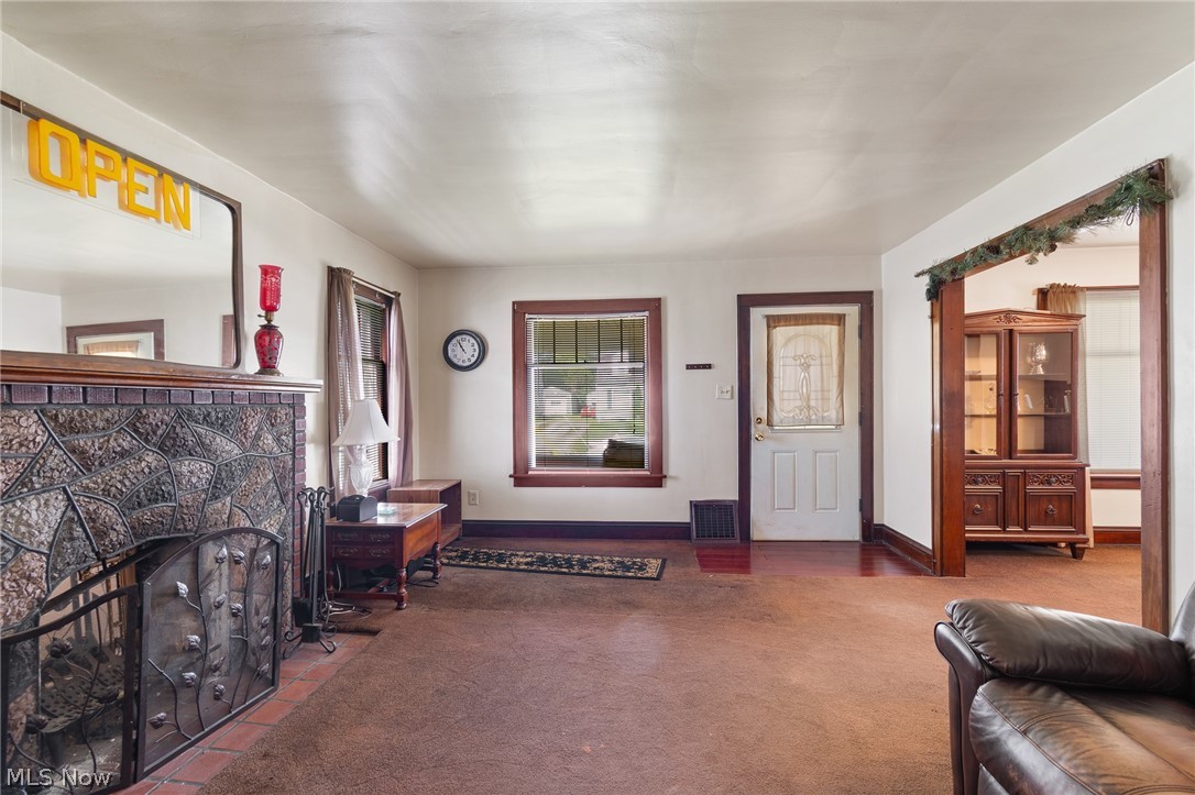 223 Hawk Avenue Property Photo 6