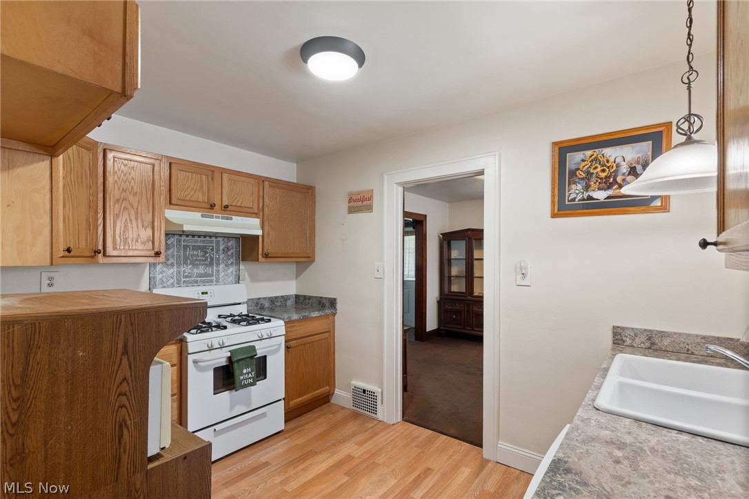 223 Hawk Avenue Property Photo 11