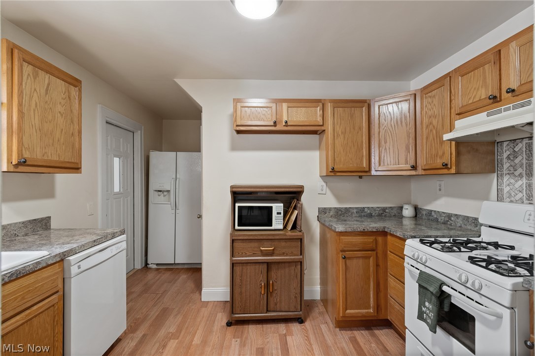 223 Hawk Avenue Property Photo 12