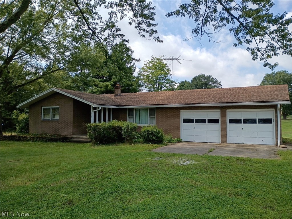 2435 Ravenna Avenue Property Photo 1