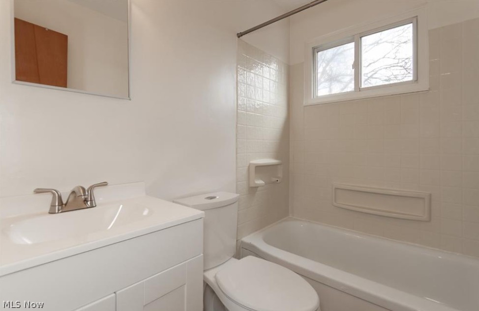 1543 Severn Lane Property Photo 10