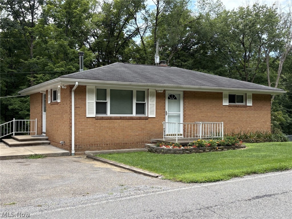 2247 County Road 47 Property Photo 1