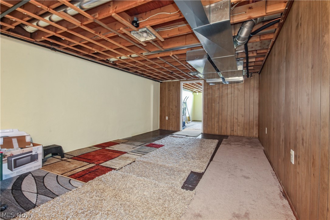 945 Larkridge Avenue Property Photo 17