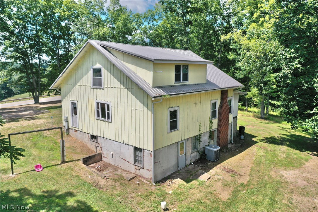 8437 S Calhoun Highway Property Photo 4