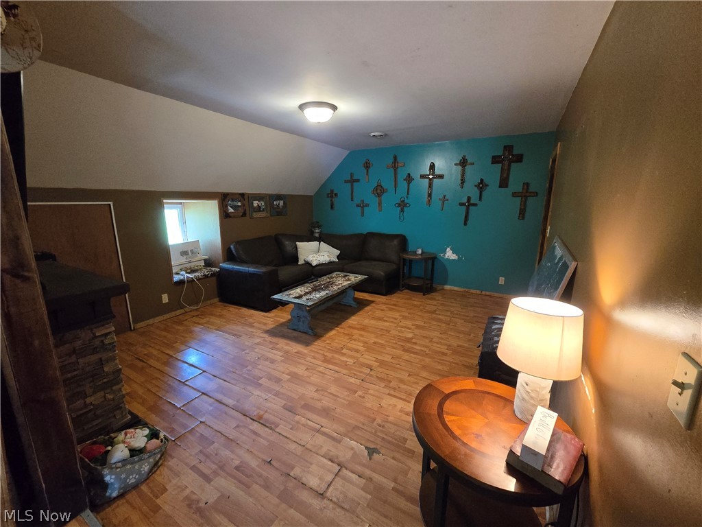8725 State Route 7 Property Photo 19