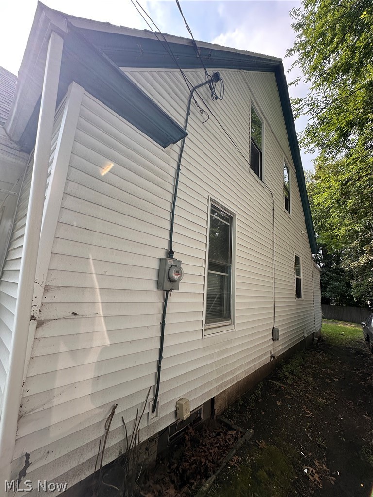 1061 Ackley Street Property Photo 4