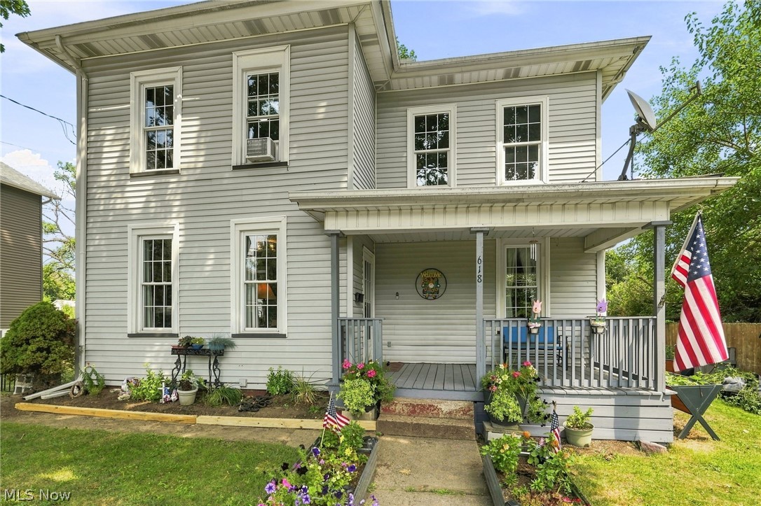 618 Guy Street Nw Property Photo 1