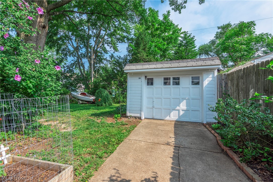 455 11th Street Property Photo 10