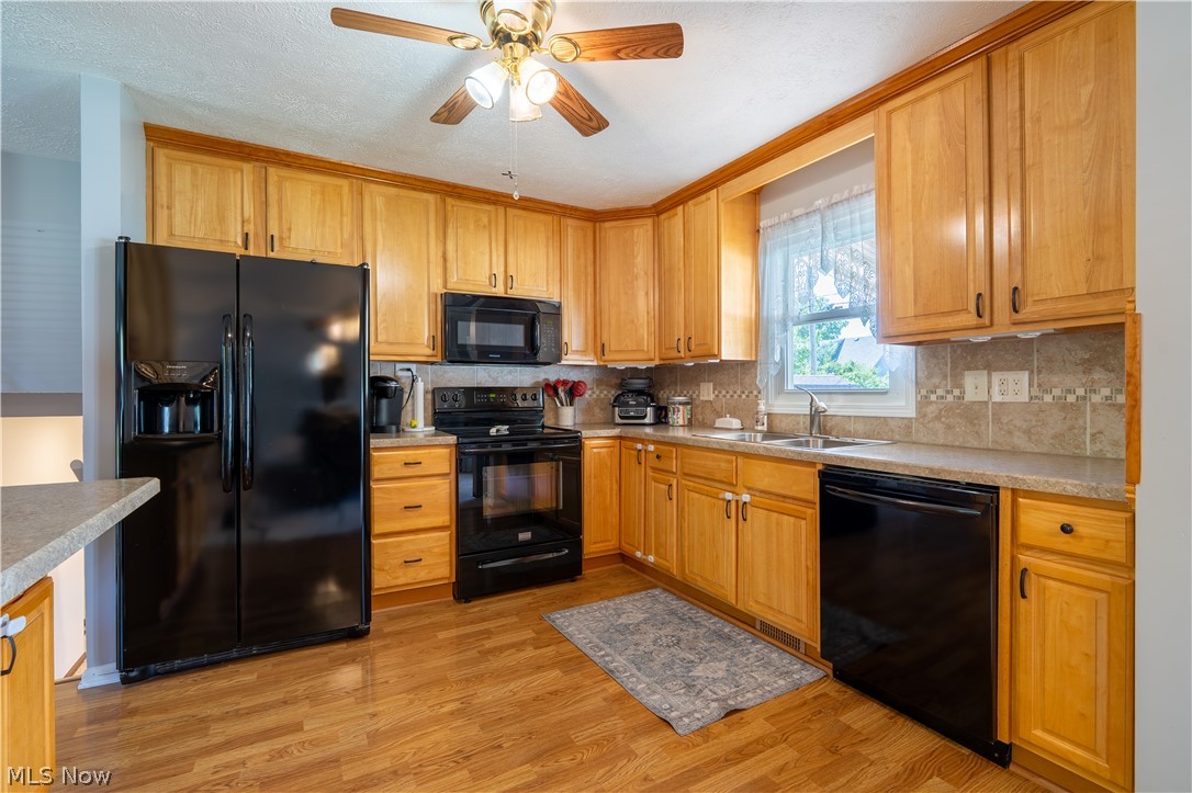 546 Fieldstone Drive Property Photo 10