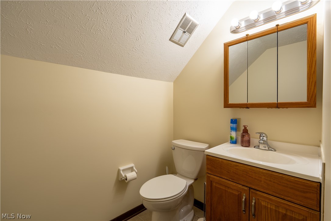 546 Fieldstone Drive Property Photo 30