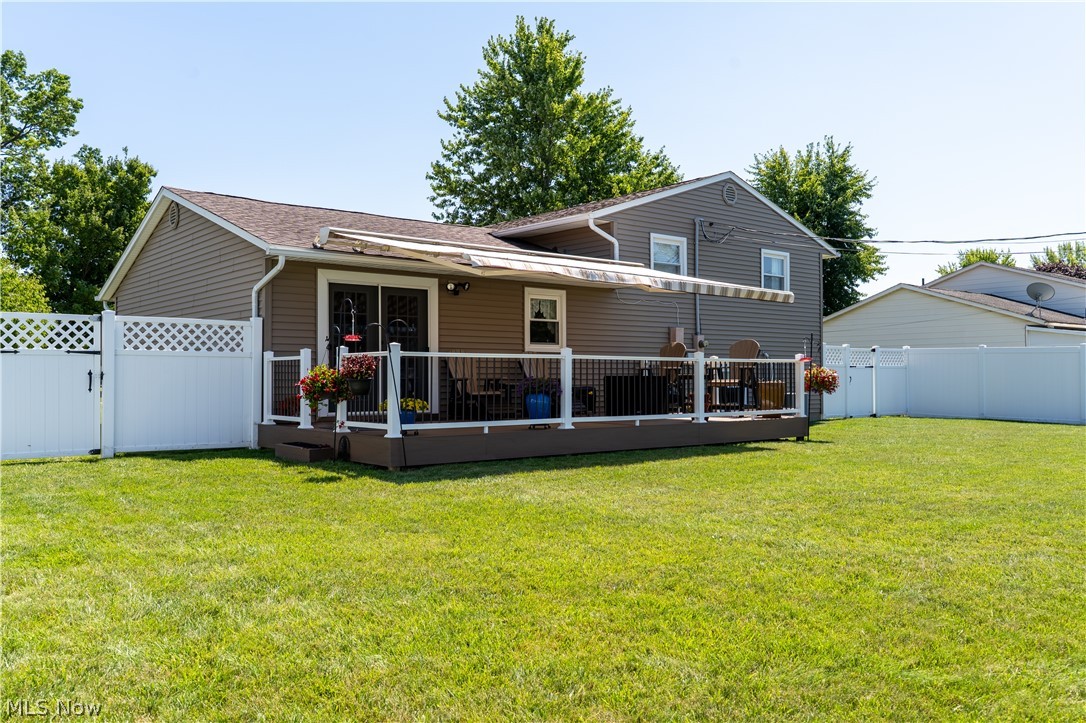 546 Fieldstone Drive Property Photo 32