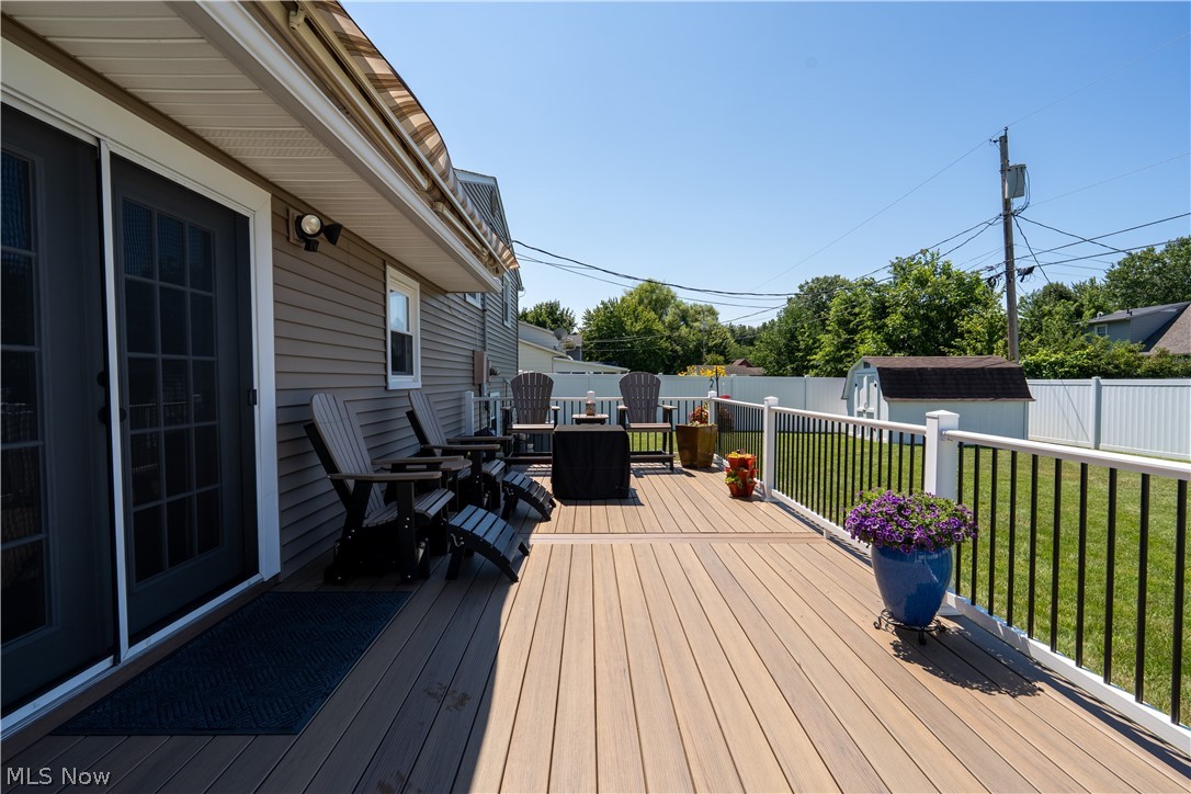 546 Fieldstone Drive Property Photo 38