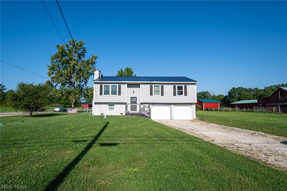 6175 Thompson Clark Road Property Photo 1