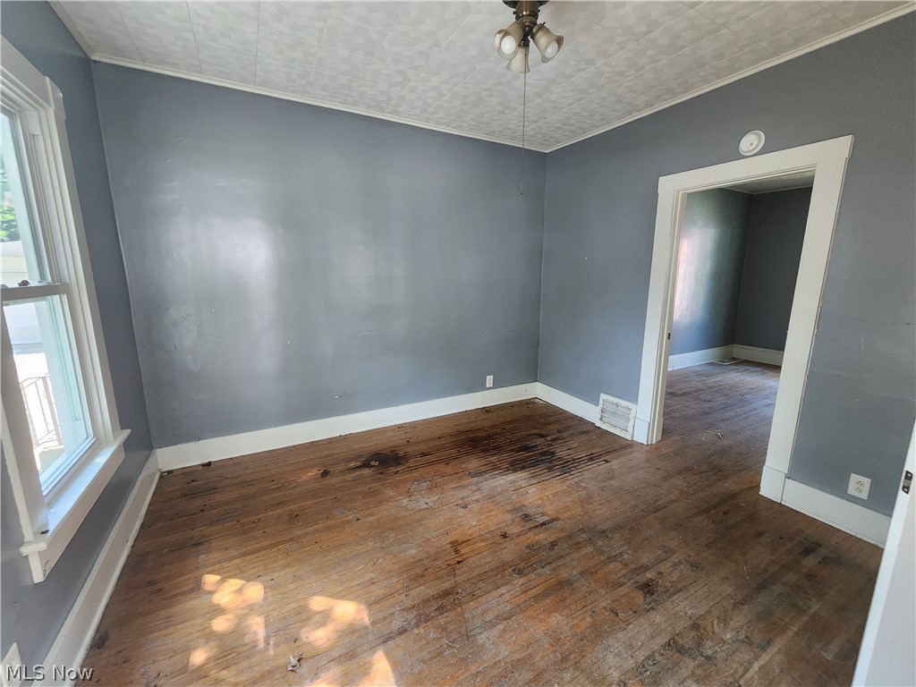 607 Aetna Street Property Photo 8