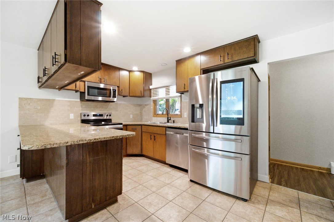 1097 Oak Tree Road Property Photo 8