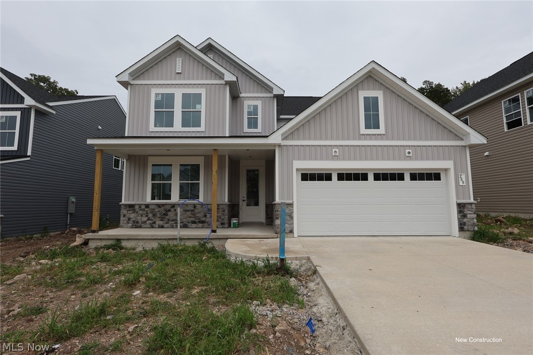 288 N Lighthouse Oval