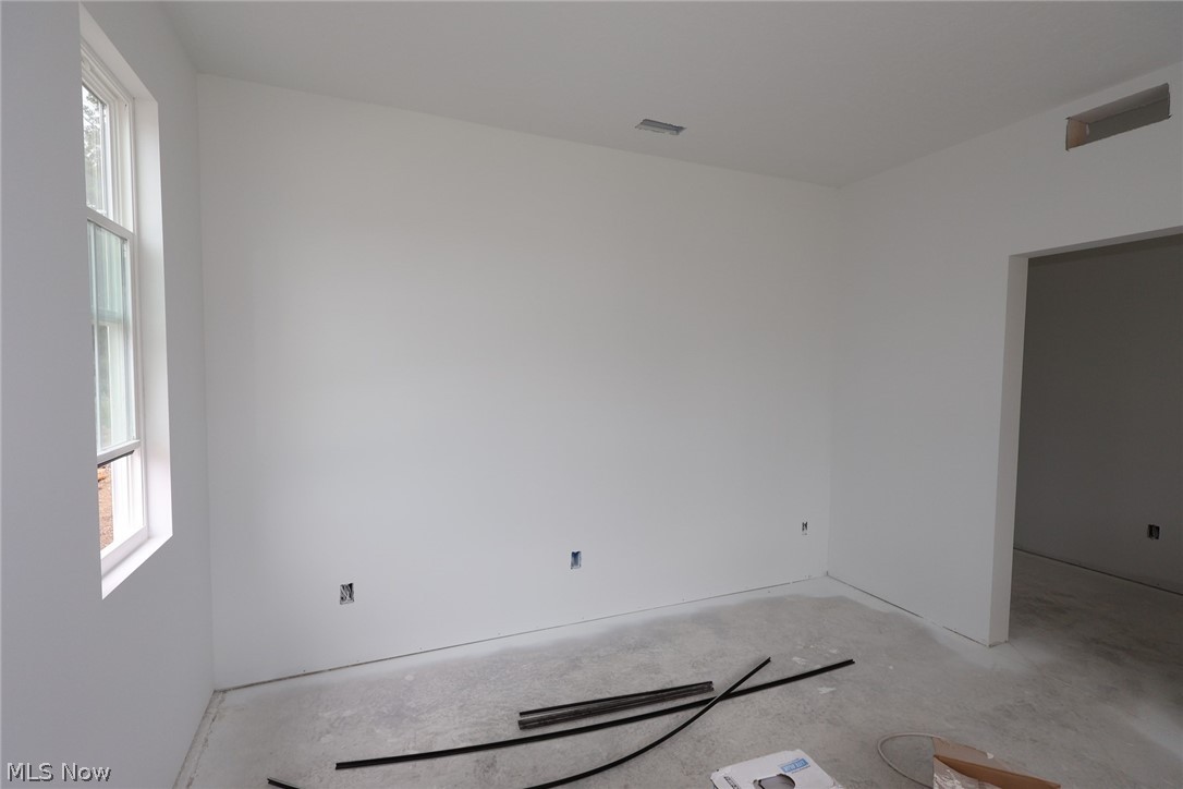 288 N Lighthouse Oval Property Photo 8