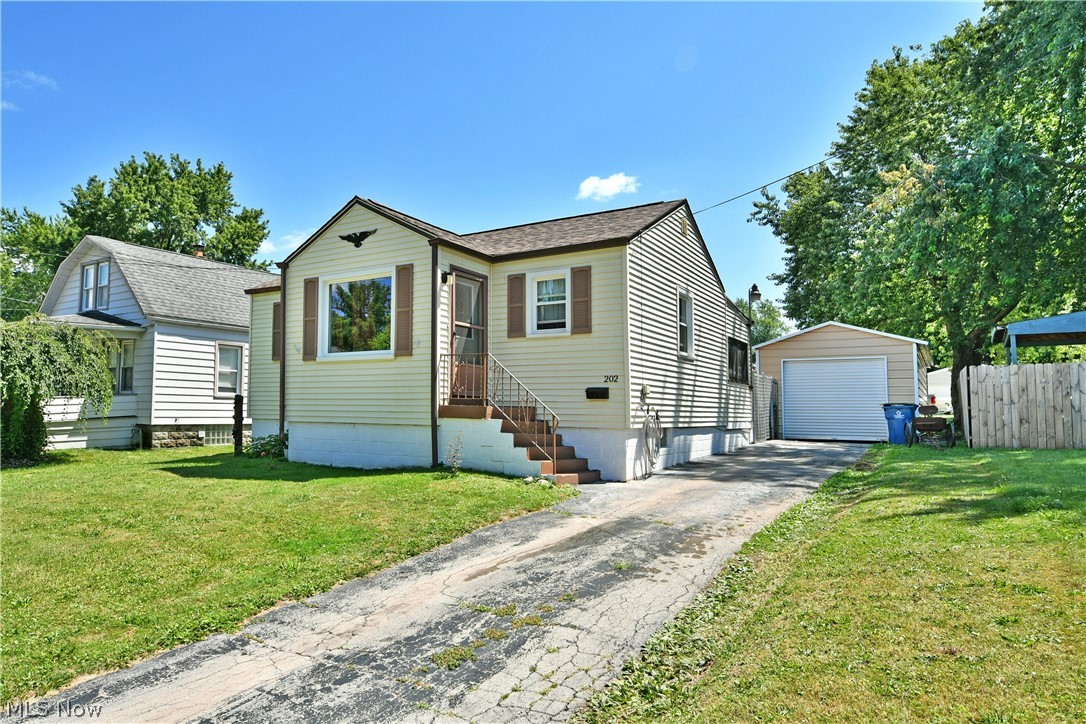 202 Elm Street Property Photo 1