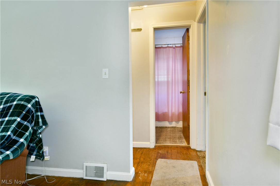 202 Elm Street Property Photo 9