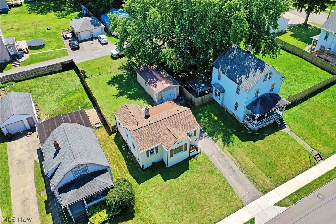 202 Elm Street Property Photo 42