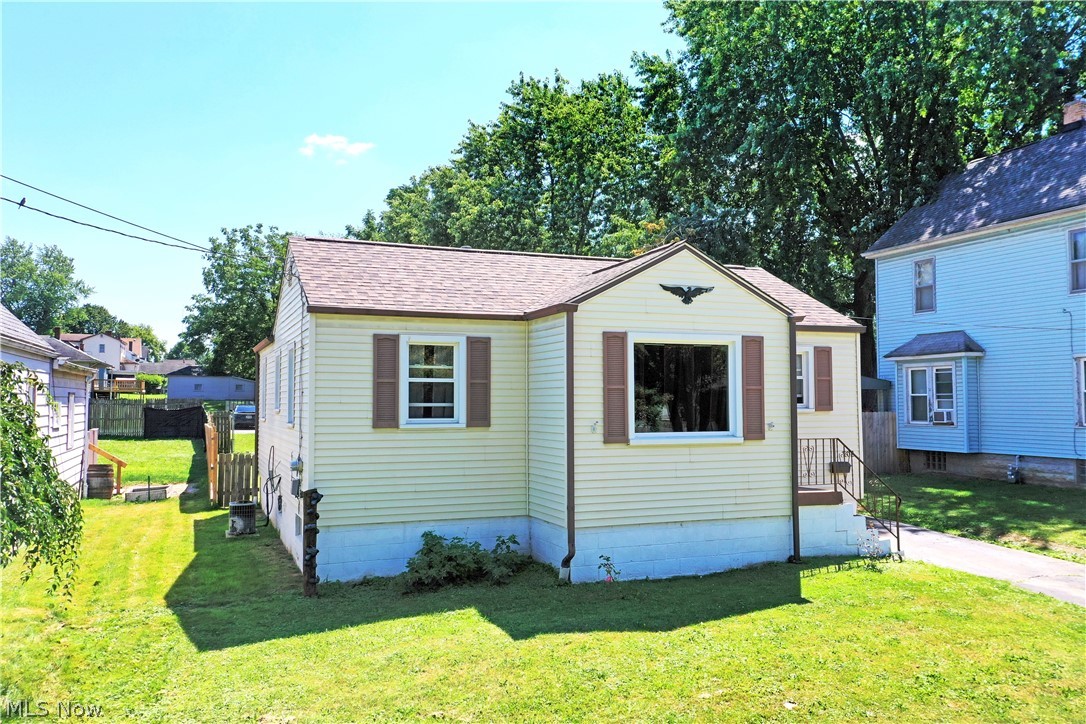 202 Elm Street Property Photo 43