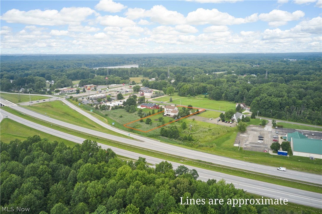 4250 Lynn Road Property Photo 5