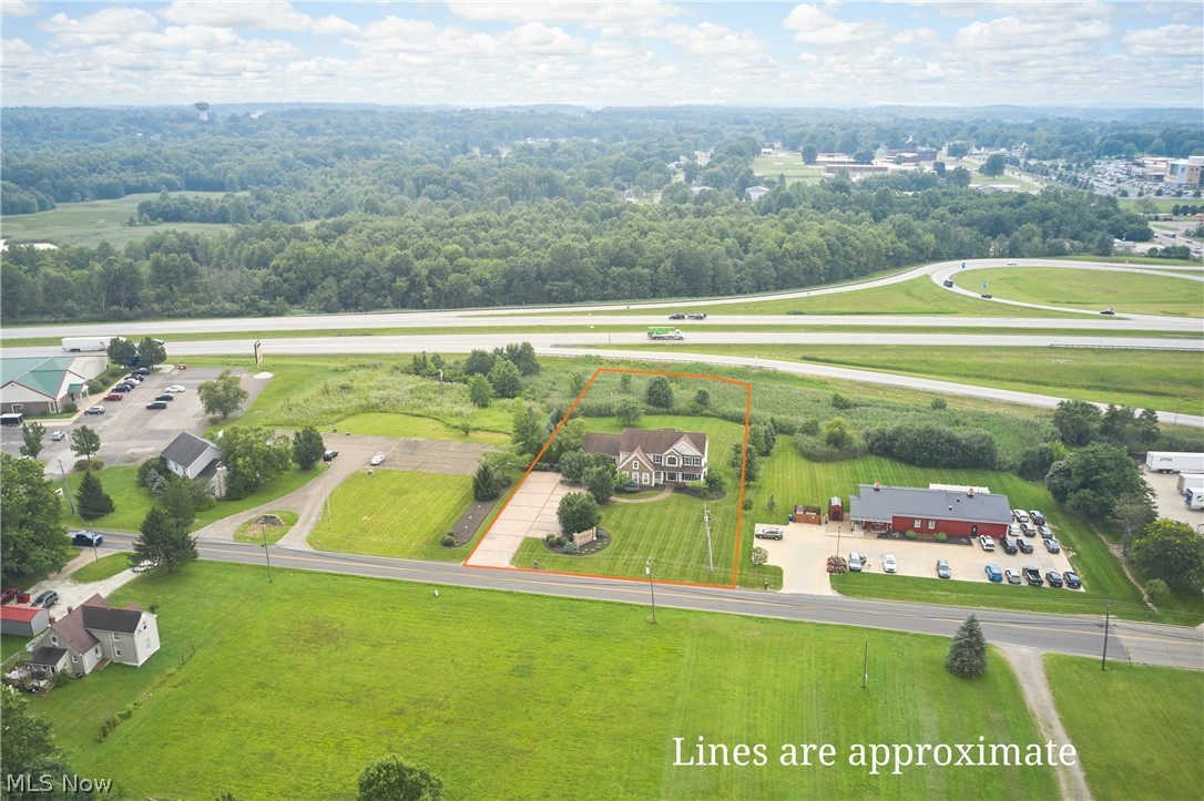 4250 Lynn Road Property Photo 6