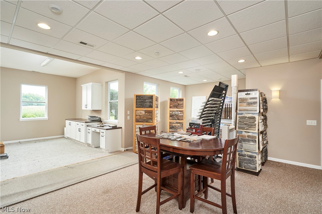 4250 Lynn Road Property Photo 17