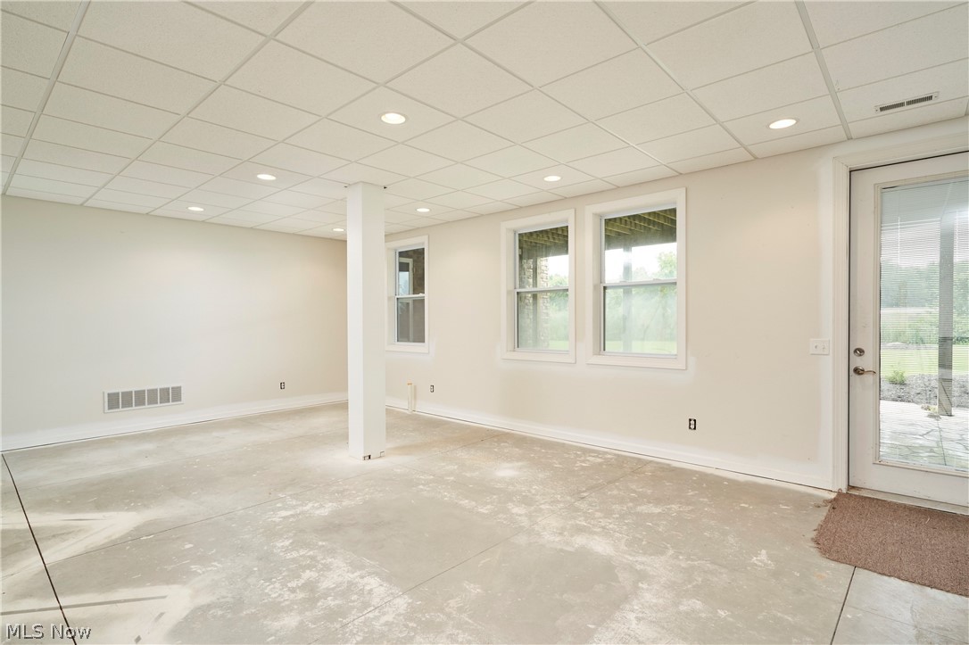 4250 Lynn Road Property Photo 18