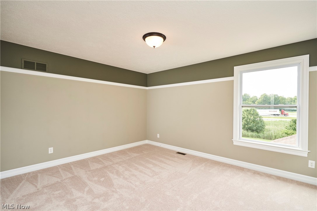 4250 Lynn Road Property Photo 33