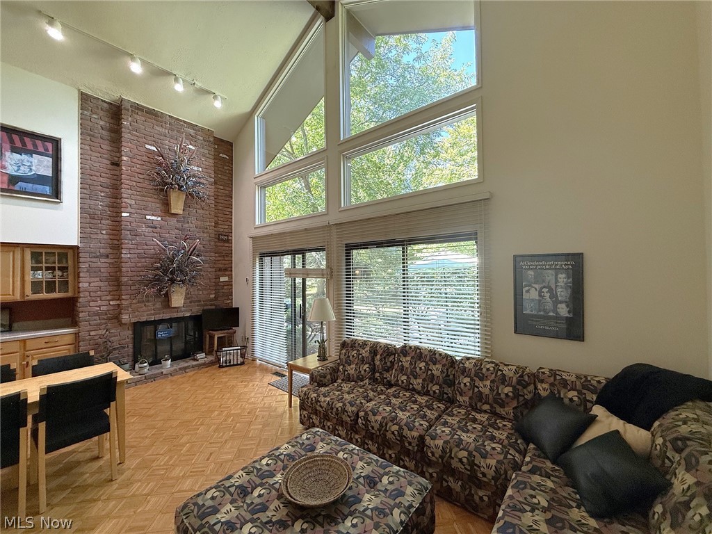 438-73 Cedar Ridge Property Photo 5