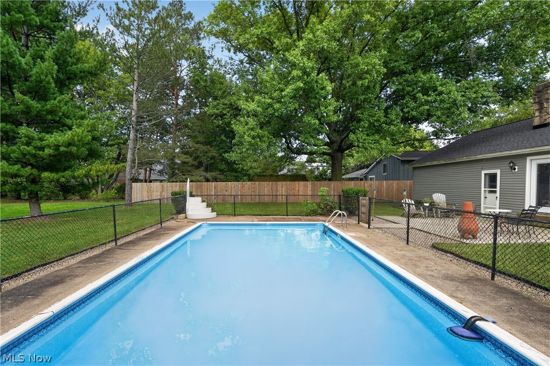 632 Beech Street Property Photo 45