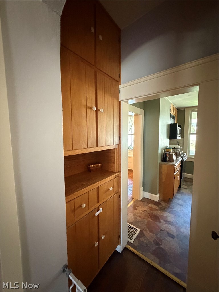 605 Mckinnon Avenue Property Photo 7