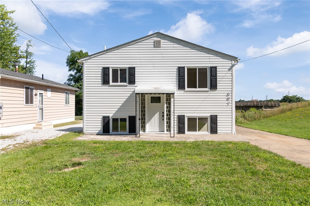 697 Ocean Avenue Property Photo 1