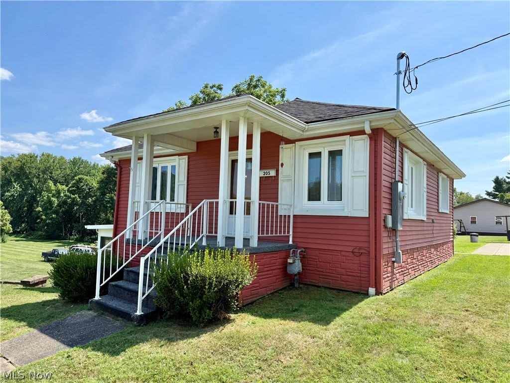205 Hudson Avenue Property Photo 1