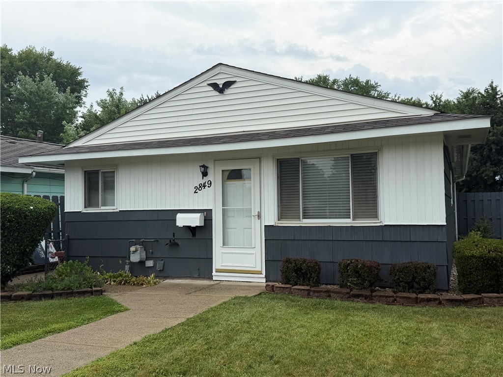 2849 25th Street Ne Property Photo 1