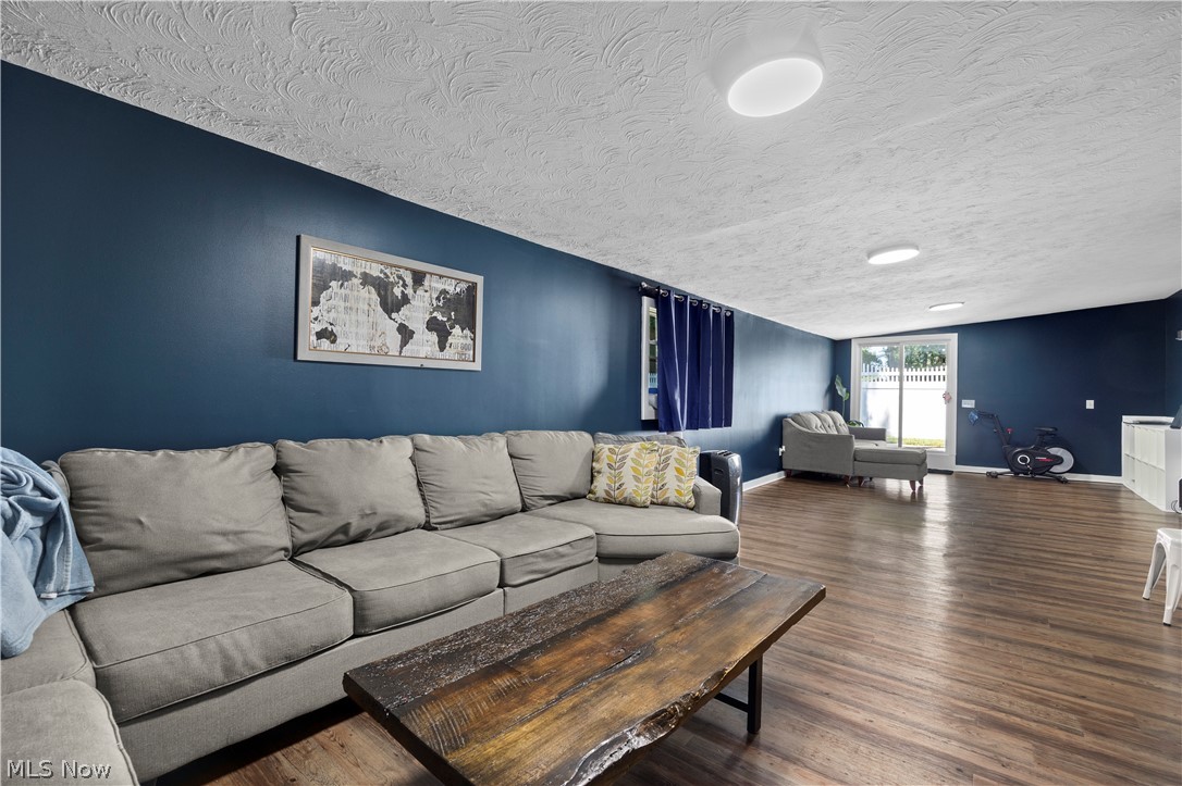 3902 Oxford Drive Property Photo 17