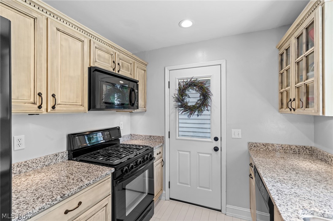 26707 Normandy Road Property Photo 11