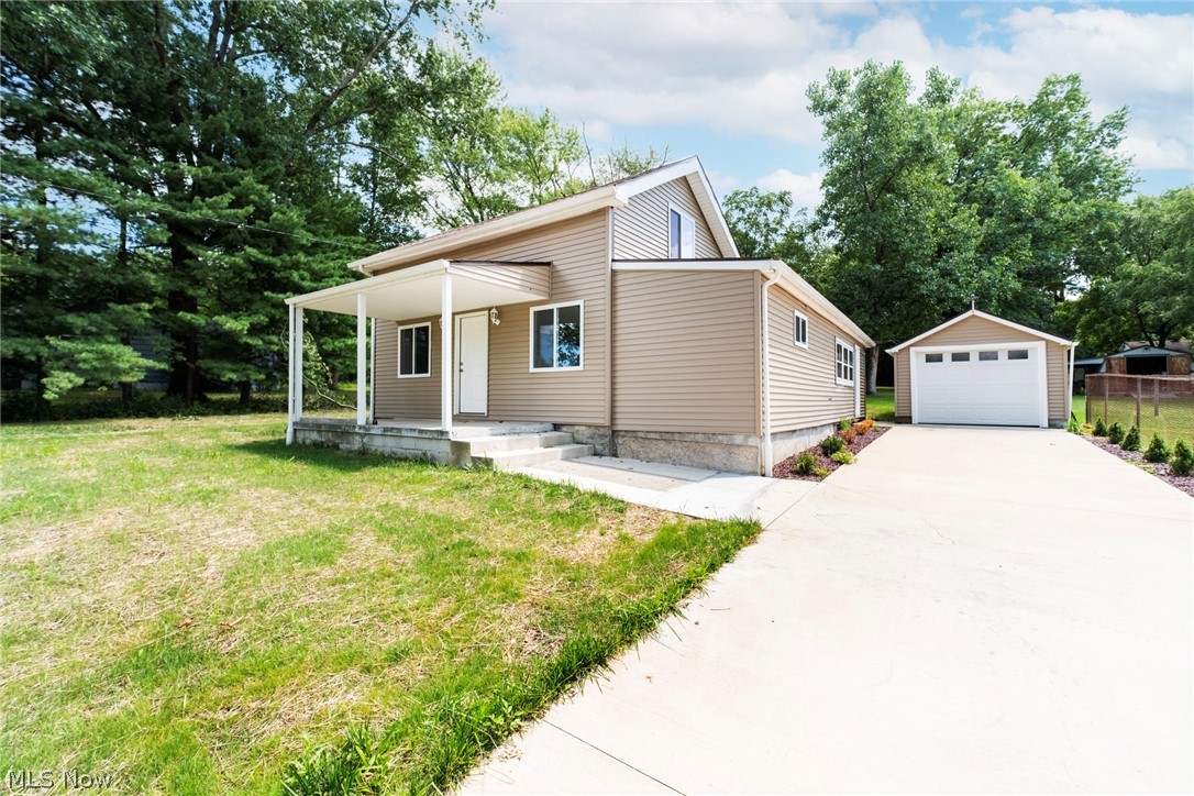 9 Dravis Drive Property Photo 1