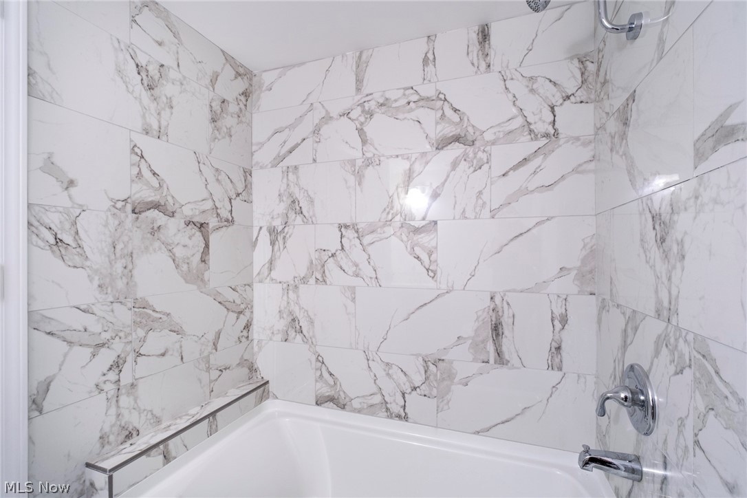 9 Dravis Drive Property Photo 16