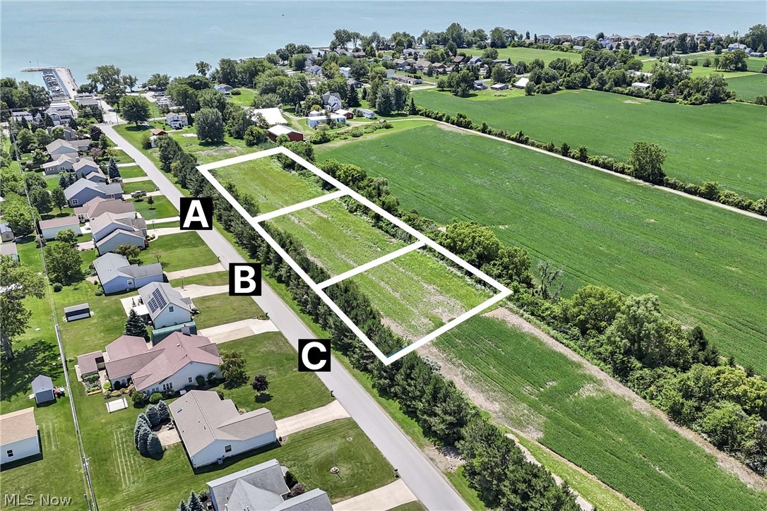 1880 S Danielle Drive Property Photo 1