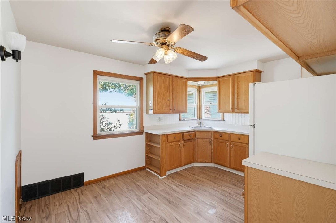 864 Lincoln Boulevard Property Photo 11